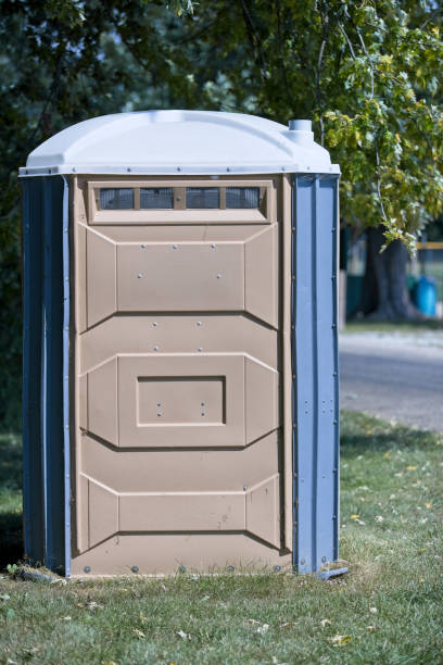 Best Portable bathroom rental  in Maan, ND